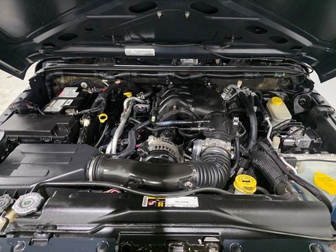 Used 2016 Jeep Wrangler Unlimited Sport w/ Quick Order Package 24S image 9