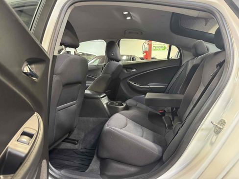 Used 2019 Chevrolet Volt LT FWD image 7