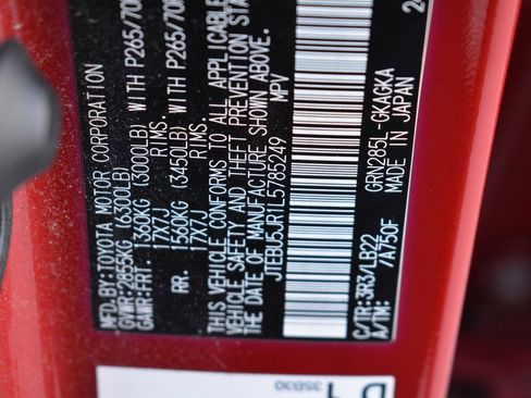 Used 2020 Toyota 4Runner SR5 Premium w/ Moonroof Package image 27