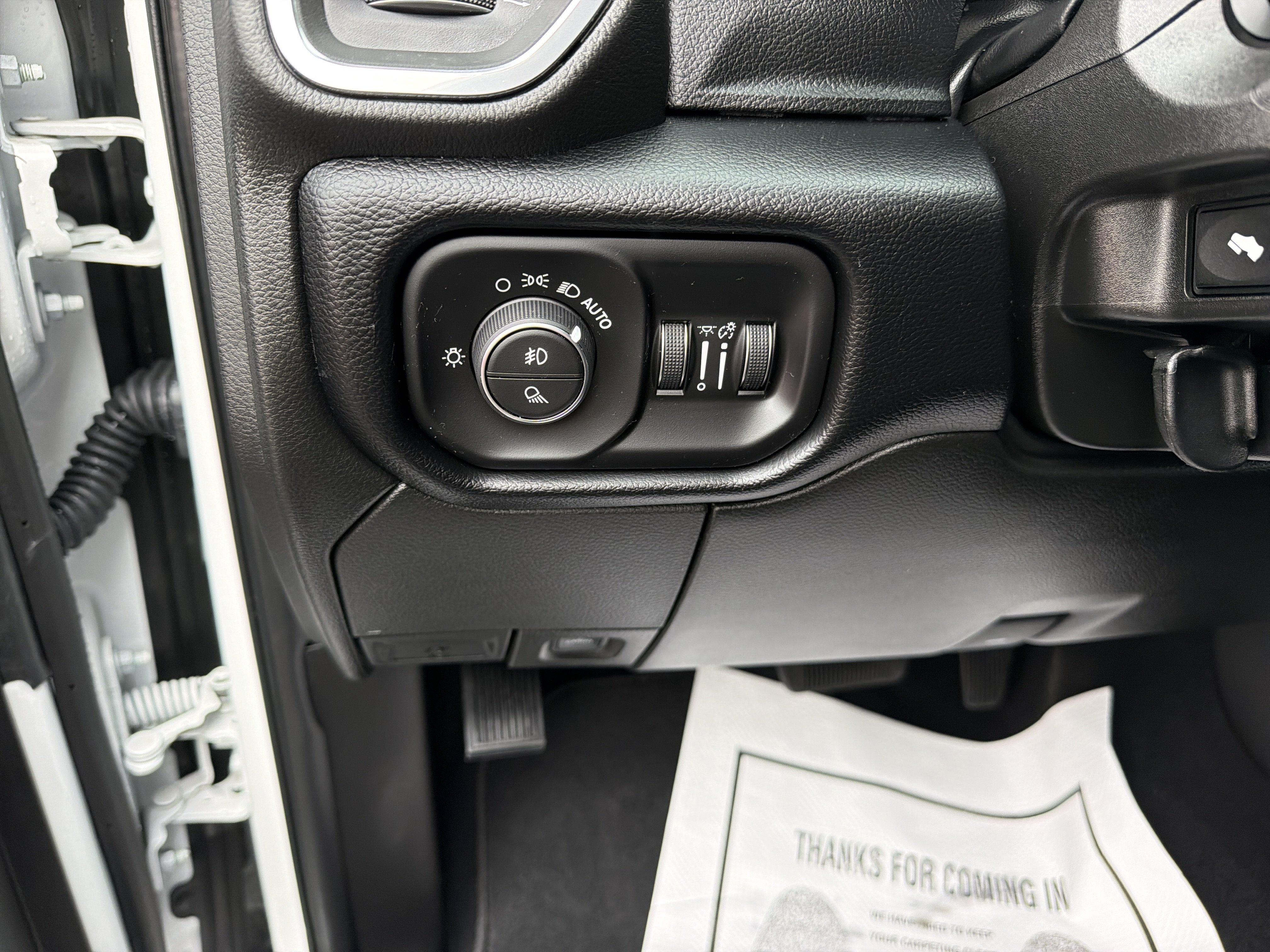 Used 2026 RAM 2500 Laramie AWD/4WD image 20