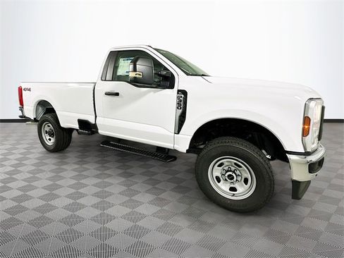 New 2026 Ford F350 XL w/ XL Chrome Package image 3
