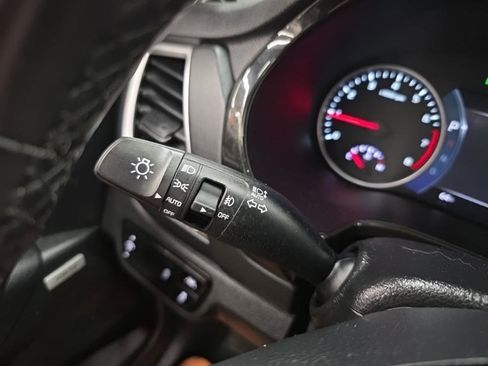 Used 2021 Kia Seltos SX w/ SX Sunroof Package image 28