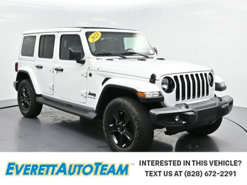Used 2023 Jeep Wrangler Unlimited Sahara AWD/4WD image 1