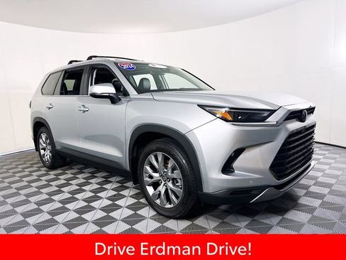 Certified 2024 Toyota Grand Highlander AWD image 1