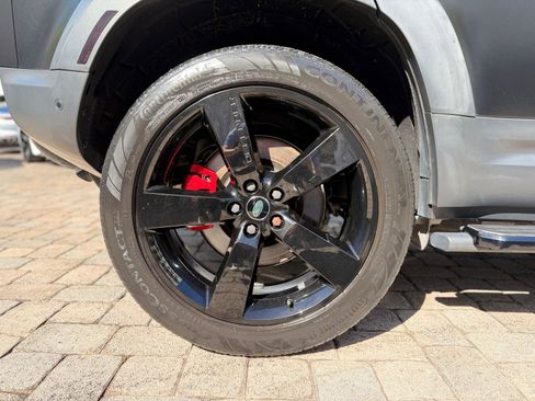 Used 2022 Land Rover Defender 110 S image 27