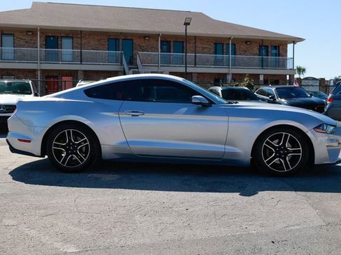 Used 2019 Ford Mustang Premium image 15