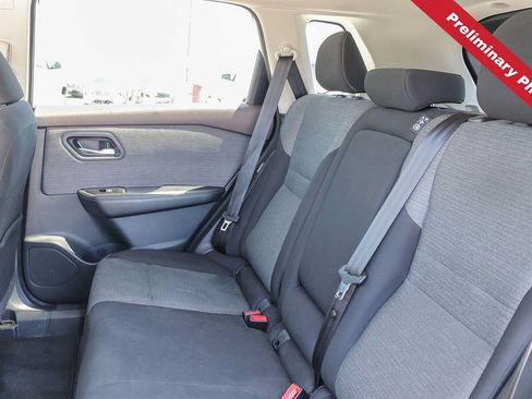 Used 2023 Nissan Rogue SV AWD/4WD image 14