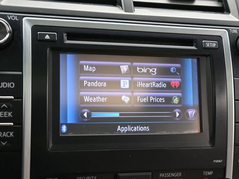 Used 2012 Toyota Camry XLE image 10