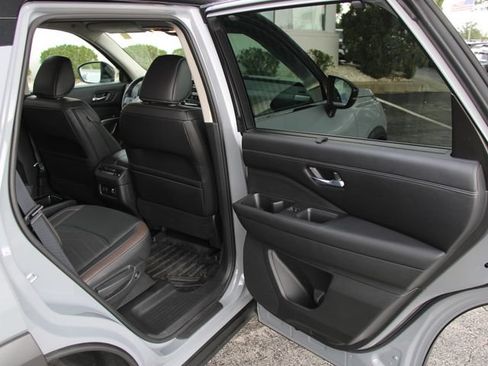 Certified 2024 Nissan Pathfinder Platinum AWD/4WD image 32