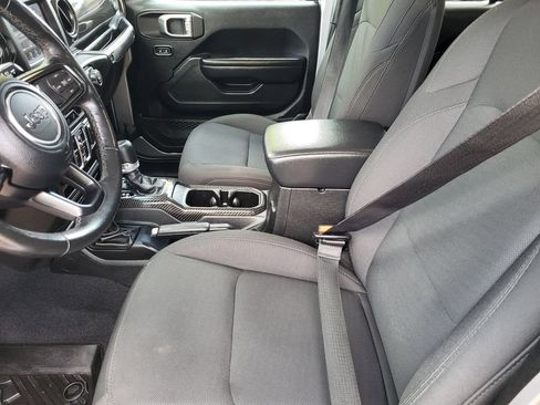 Used 2020 Jeep Gladiator Sport w/ Quick Order Package 24S AWD/4WD image 18