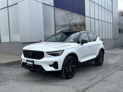 New 2026 Volvo XC40 B5 Ultra w/ Climate Package image 1