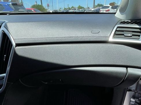 Used 2013 Cadillac SRX FWD image 30