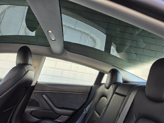 Used 2020 Tesla Model 3 Performance AWD/4WD image 26