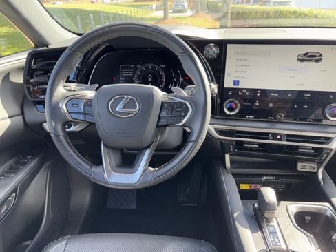 Used 2024 Lexus RX 350 Premium image 31