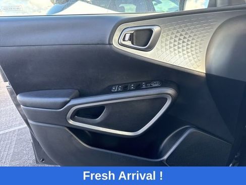 Used 2024 Kia Soul LX w/ Option Group 015 image 10