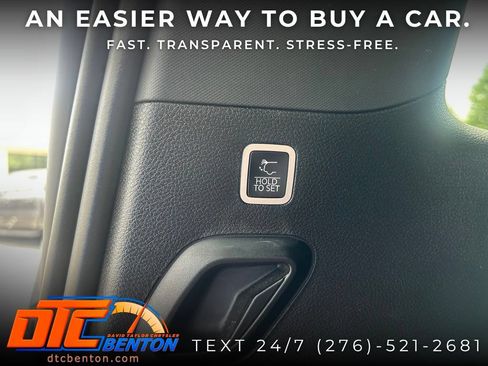 Used 2023 Jeep Wagoneer Series II AWD/4WD image 32