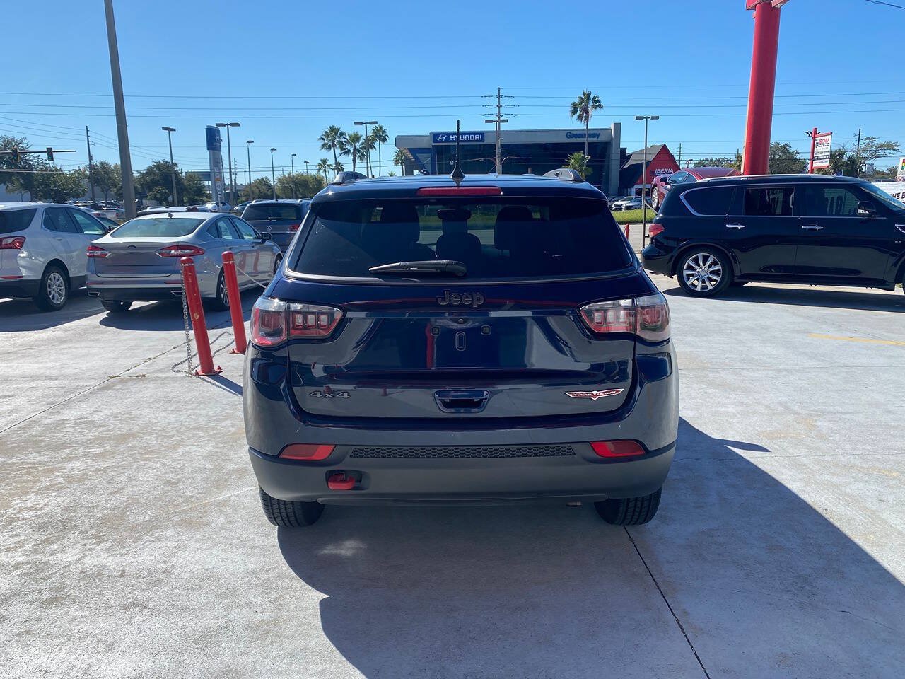 Used 2019 Jeep Compass Trailhawk AWD/4WD image 7