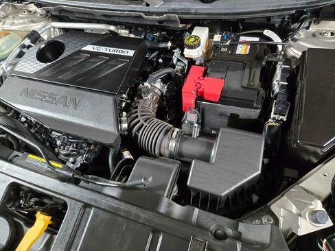 Used 2023 Nissan Rogue Platinum image 24