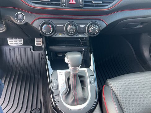 Used 2021 Kia Forte GT w/ GT2 Package image 19