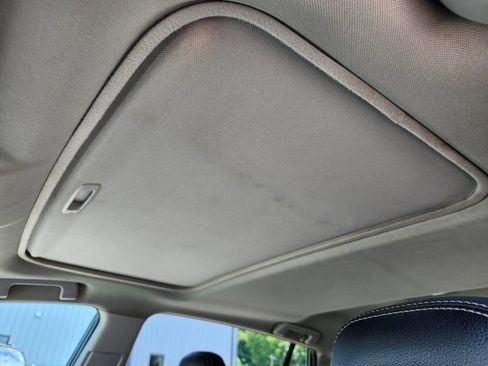Used 2013 Toyota RAV4 Limited AWD/4WD image 20