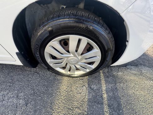 Used 2017 Honda Fit LX image 29