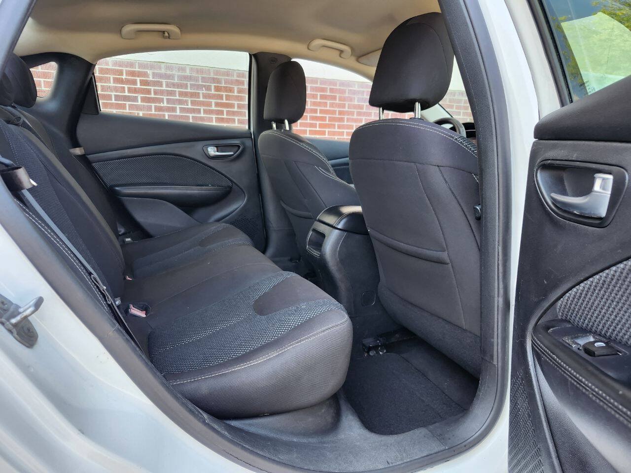 Used 2015 Dodge Dart SXT FWD image 7