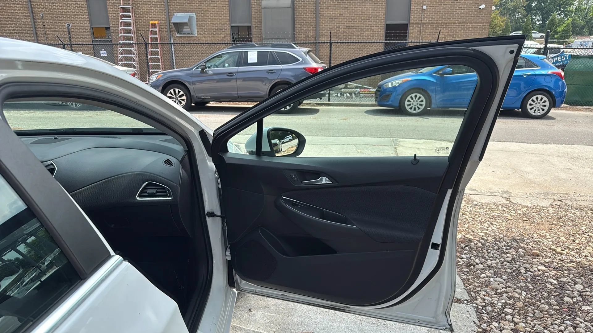 Used 2019 Chevrolet Cruze LT w/ LT Fleet Convenience Package FWD image 22