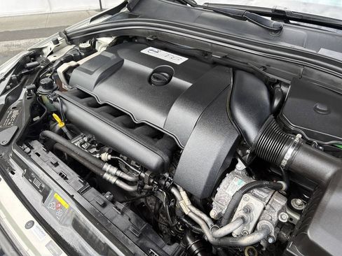 Used 2011 Volvo XC60 T6 AWD/4WD image 14