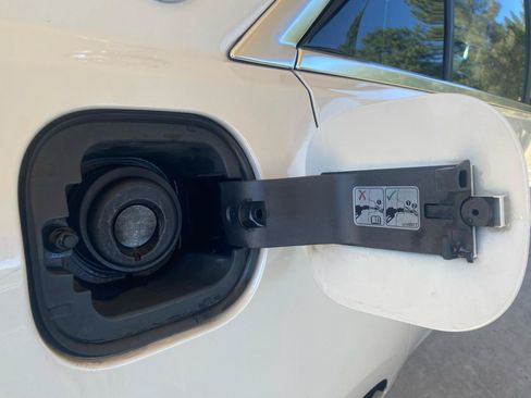 Used 2014 Cadillac CTS Premium RWD image 31