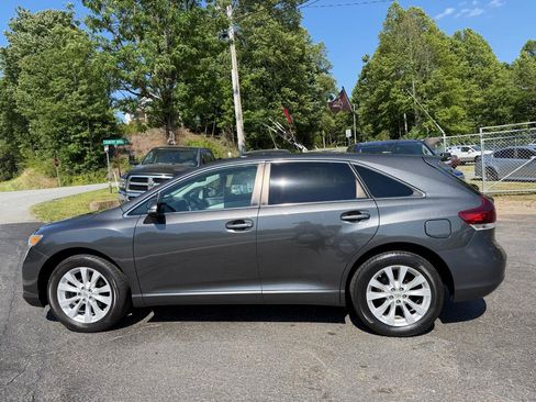 Used 2013 Toyota Venza LE AWD/4WD image 4