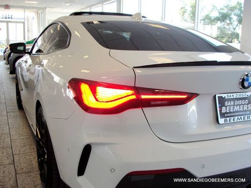 Used 2023 BMW 430i Coupe w/ M Sport Package RWD image 70