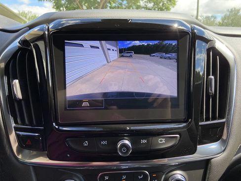 Used 2023 Chevrolet Traverse LT w/ LPO, Floor Liner Package AWD/4WD image 20