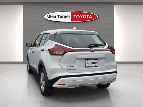 Used 2025 Nissan Kicks Play S FWD image 9