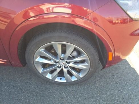 Used 2023 Buick Envision Avenir image 3