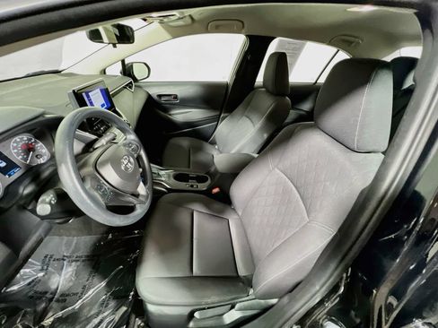 Certified 2025 Toyota Corolla LE FWD image 18