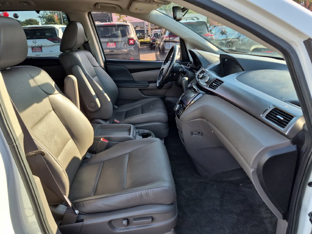 Used 2015 Honda Odyssey Touring Elite image 33
