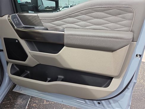 New 2026 Ford F350 Platinum w/ Platinum Plus Package image 16