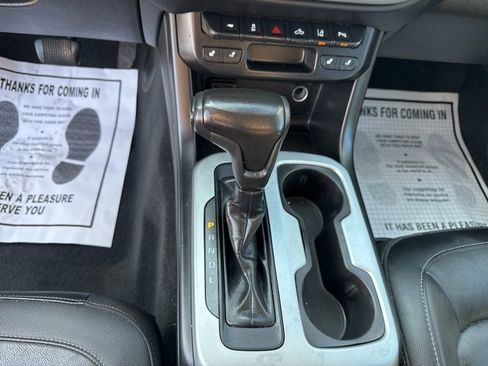 Used 2021 Chevrolet Colorado LT w/ Safety Package image 8