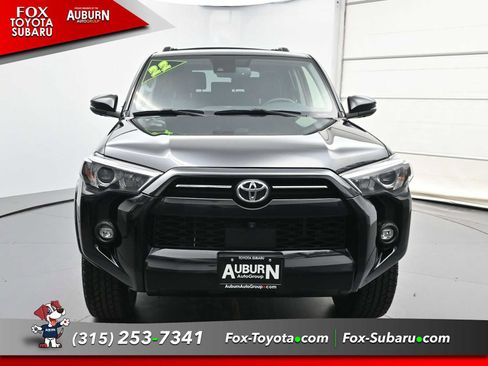 Used 2022 Toyota 4Runner SR5 Premium w/ Moonroof Package AWD/4WD image 3