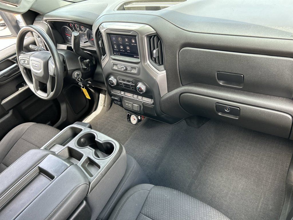 Used 2023 GMC Sierra 3500 Pro w/ Gooseneck/5TH Wheel Package AWD/4WD image 28