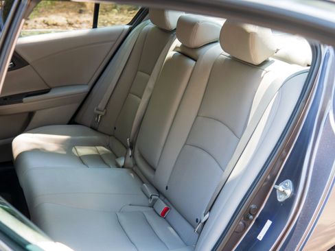 Used 2013 Honda Accord Touring image 27