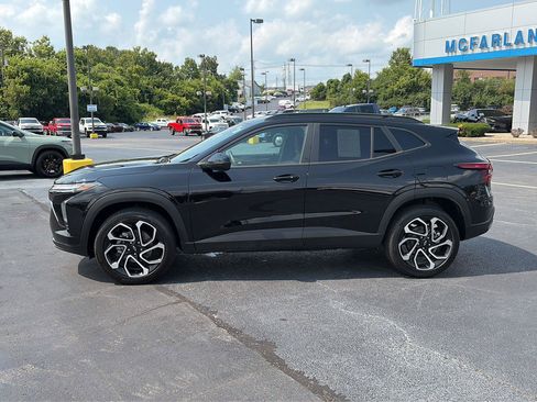 Used 2026 Chevrolet Trax RS w/ Driver Confidence Package FWD image 2