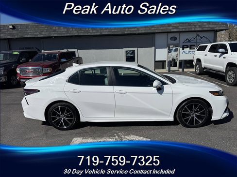 Used 2023 Toyota Camry SE image 8