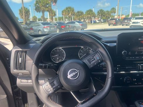 Certified 2025 Nissan Pathfinder Rock Creek AWD/4WD image 9