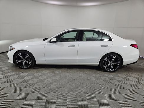 Used 2025 Mercedes-Benz C 300 Sedan image 4