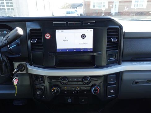 Used 2024 Ford F250 XLT image 37