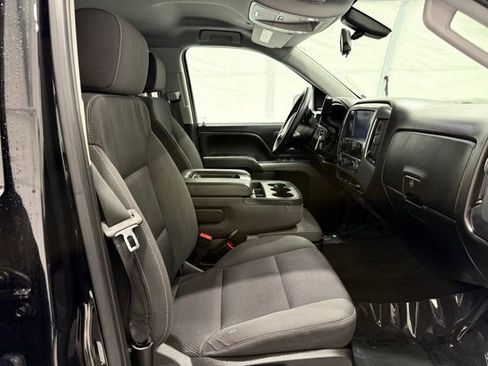 Used 2018 Chevrolet Silverado 1500 LT w/ LT Eassist Package image 21