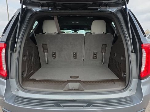 Used 2022 GMC Yukon SLE image 18