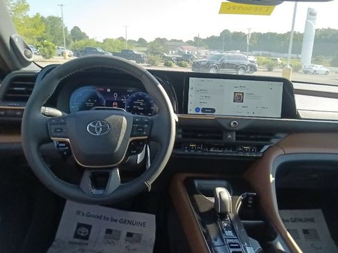 New 2026 Toyota Crown AWD/4WD image 27