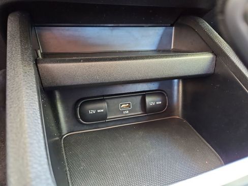 Used 2023 Kia Forte LXS image 17